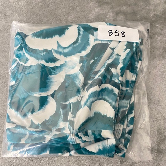 Tommy Bahama Racquet & Paddle Teal Floral Skort Tennis Golf Skirt Womens Medium - Picture 8 of 8